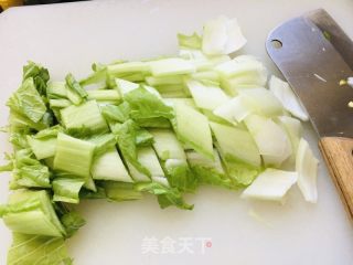 羊油滋啦炒小白菜的做法步骤：2