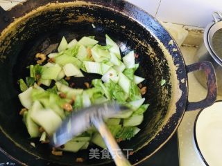 羊油滋啦炒小白菜的做法步骤：4