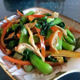 油菜炒鸡胸肉的做法步骤：10