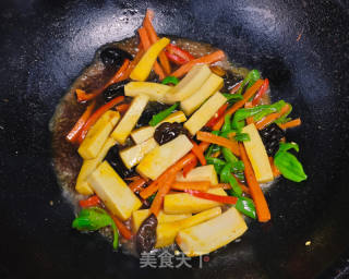 鱼香千叶豆腐丝的做法步骤：6