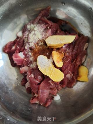 洋葱炒羊肉的做法步骤：4