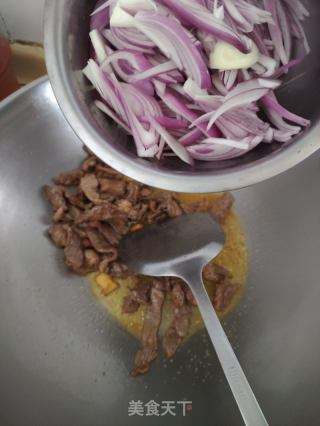 洋葱炒羊肉的做法步骤：7