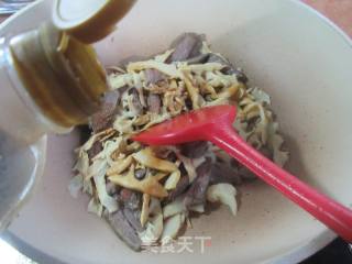 牛肉炒竹笋的做法步骤：4