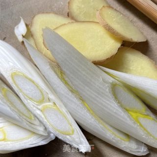清炖萝卜羊肉汤的做法步骤：3