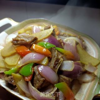 洋葱土豆炒驴肉的做法