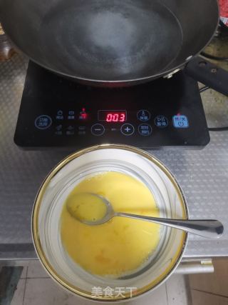 酸辣鸭血鸡蛋汤的做法步骤：3
