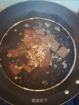 酸辣鸭血鸡蛋汤的做法步骤：5
