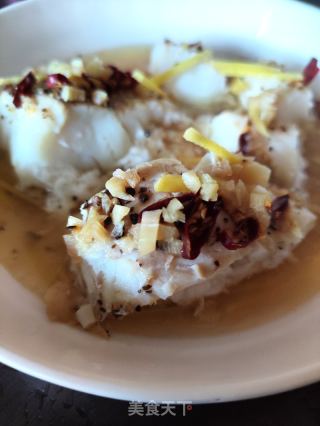 黑椒蒜蓉蒸鳕鱼的做法步骤：8