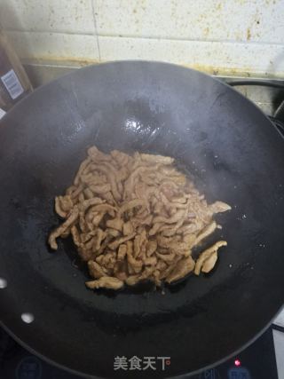 芹菜炒肉的做法步骤：4