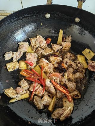方竹笋烧牛肉的做法步骤：8