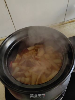 方竹笋烧牛肉的做法步骤：11