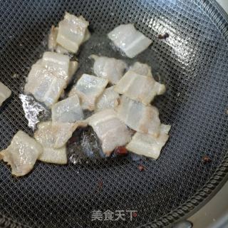 简易版西芹回锅肉的做法步骤：10