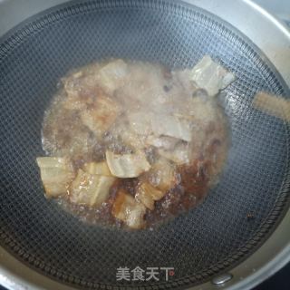 简易版西芹回锅肉的做法步骤：11