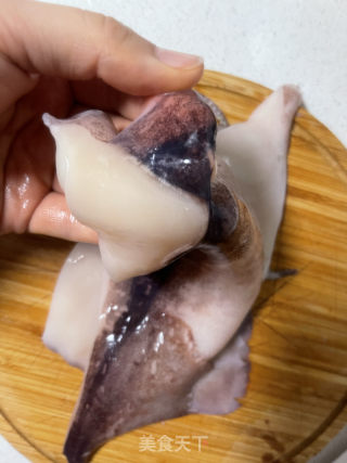 豆豉墨斗鱼的做法步骤：2