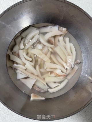 豆豉墨斗鱼的做法步骤：4