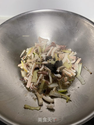 豆豉墨斗鱼的做法步骤：9