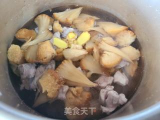 猴头菇排骨汤的做法步骤：10