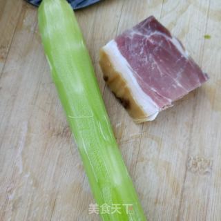 金华火腿炒莴笋的做法步骤：2