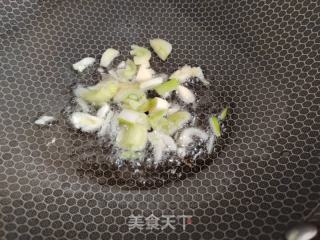 黄瓜炒虾仁的做法步骤：6
