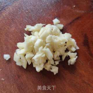 荷兰豆炒蘑菇的做法步骤：3