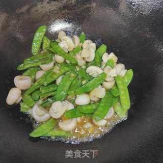 荷兰豆炒蘑菇的做法步骤：8