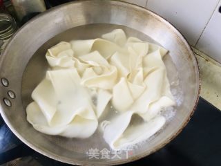 油泼辣子面的做法步骤：1