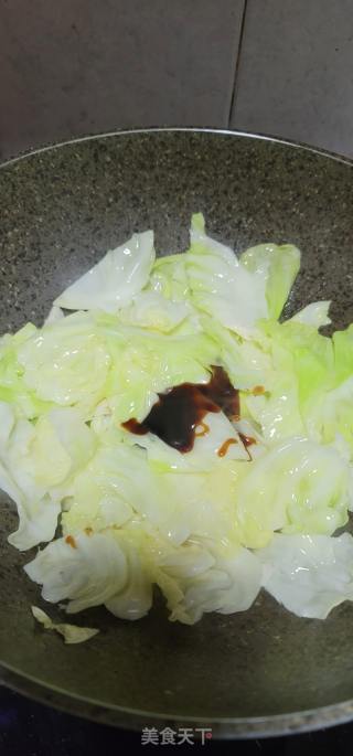 蚝油炒手撕包菜的做法步骤：6