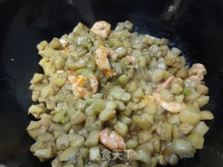 青椒虾仁炒茄丁的做法步骤：7