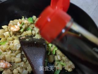 青椒虾仁炒茄丁的做法步骤：9