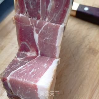 金华火腿炒西芹的做法步骤：1