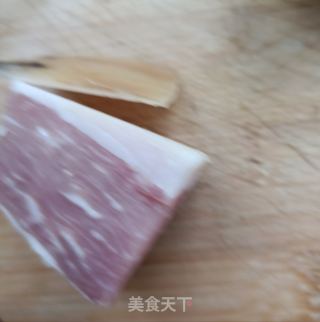 金华火腿炒西芹的做法步骤：3