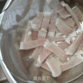 金华火腿炒西芹的做法步骤：6