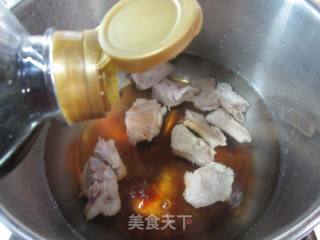 油豆腐魔芋结排骨煲的做法步骤：5