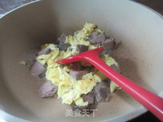 牛肉炒鸡蛋的做法步骤：6