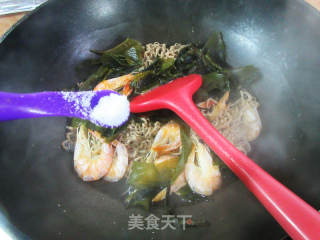 虾干裙带菜荞麦面的做法步骤：6
