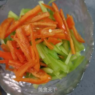 莴笋炒海参的做法步骤：4