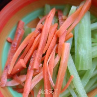 长腿蛸炒莴笋的做法步骤：2