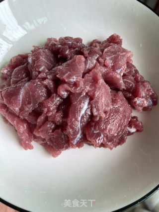 腐竹焖牛肉的做法步骤：2