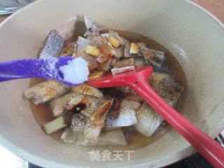 黄鱼鲞烧鸡翅中的做法步骤：10