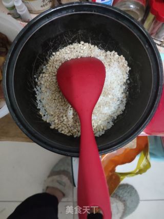 清蒸麦仁米饭的做法步骤：1