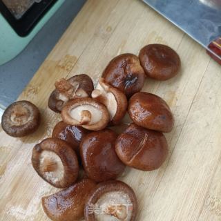 香菇油菜炒素毛肚的做法步骤：2