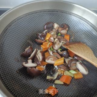 香菇油菜炒素毛肚的做法步骤：15
