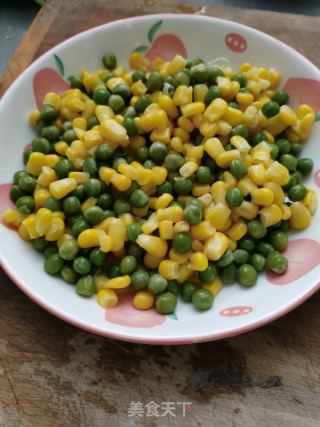 青豆炒虾仁的做法步骤：4