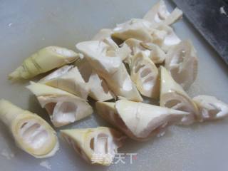 腌笃鲜煲的做法步骤：3