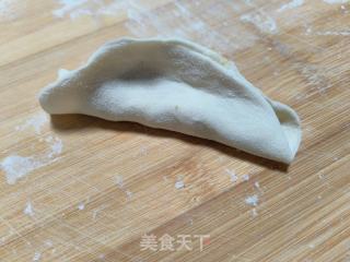 锅贴的做法步骤：4