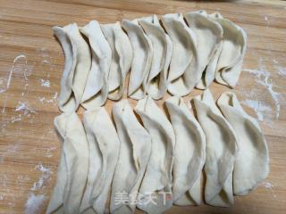 锅贴的做法步骤：8