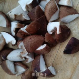 花肉香菇油菜的做法步骤：2