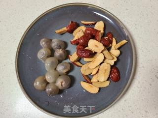 红枣桂圆枸杞茶的做法步骤：2
