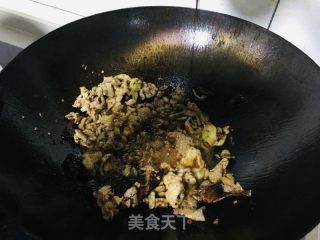 酸菜炒羊肉的做法步骤：5