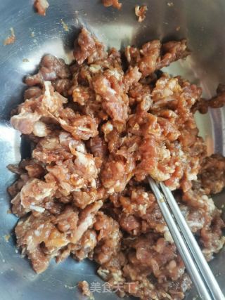 鲜肉馄饨的做法步骤：2